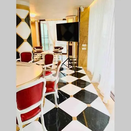La Mer Luxury Penthouse Aranyhomok
