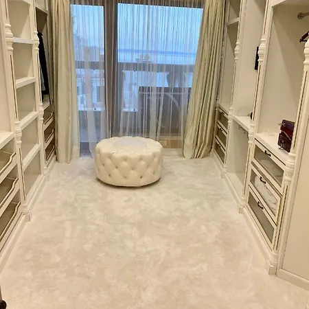 La Mer Luxury Penthouse Aranyhomok