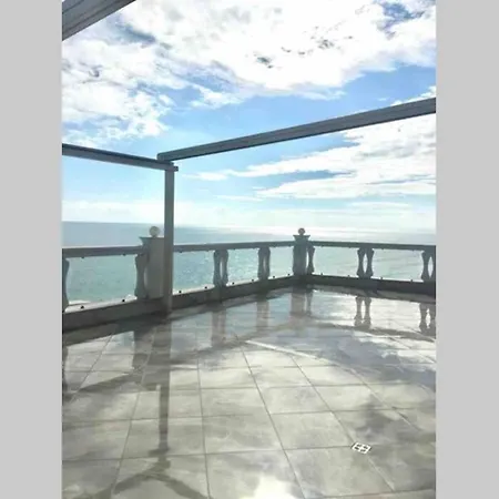 La Mer Luxury Penthouse * Златни пясъци